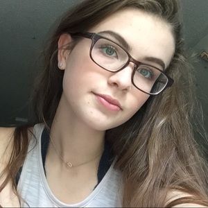 Meet your Posher, Nichola